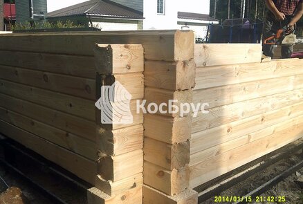 Строительство бани из профилированного бруса 140х140 мм.